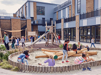 Foto bij artikel Nederlandse Montessori Vereniging vindt Montessorischool Parkrijk 'een voorbeeldschool'